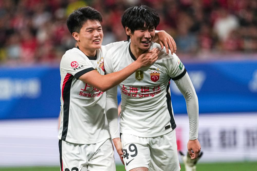 雷迪克赞詹姆斯无私助攻10次 强调健康强势收官常规赛